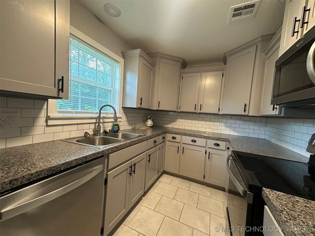 206 NE 1st, Red Oak, OK 74563