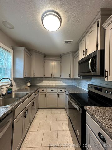 206 NE 1st, Red Oak, OK 74563