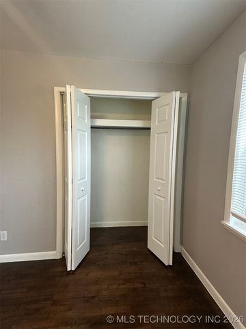 206 NE 1st, Red Oak, OK 74563