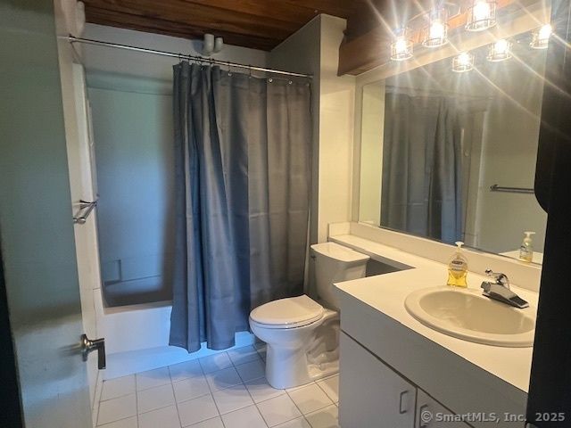 68 Thermos Avenue 206B, Norwich, CT 06360
