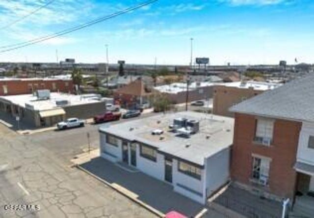 1528 Yandell Drive, El Paso, TX 79902