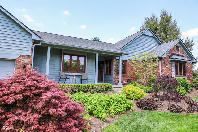 298 Lake Drive, Greenwood, IN 46142