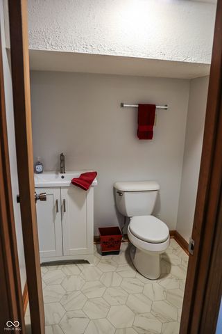 298 Lake Drive, Greenwood, IN 46142