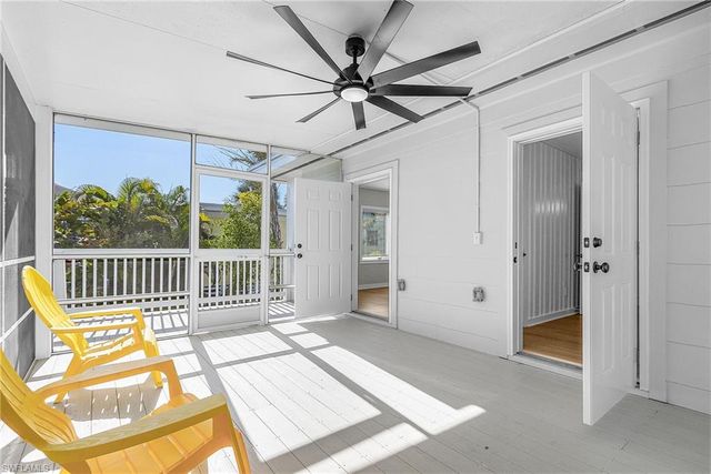 5731 Lauder ST, Fort Myers Beach, FL 33931