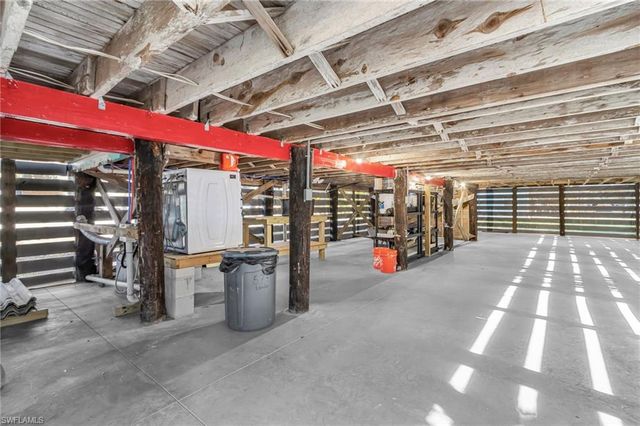 5731 Lauder ST, Fort Myers Beach, FL 33931