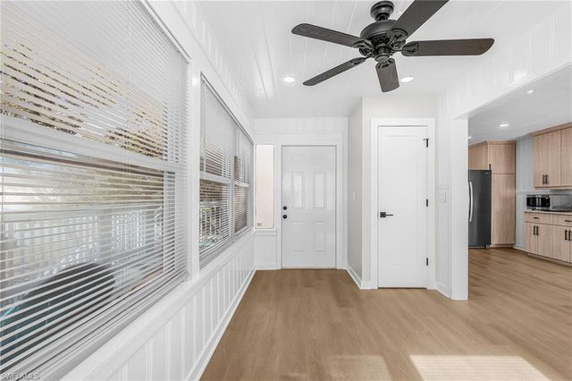 5731 Lauder ST, Fort Myers Beach, FL 33931