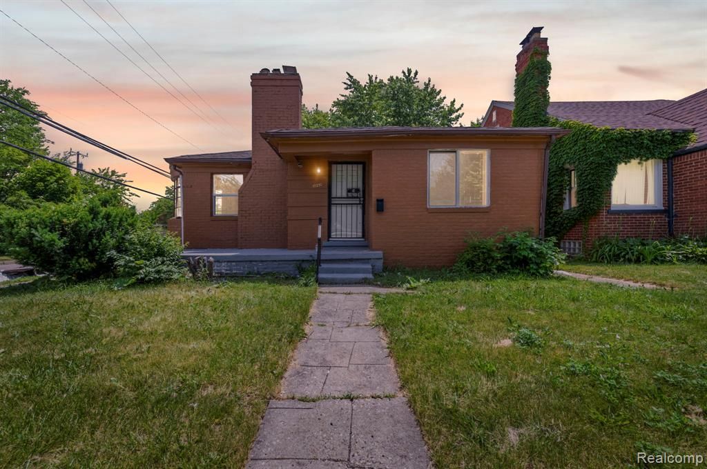 10270 Beaconsfield Street, Detroit, MI 48224