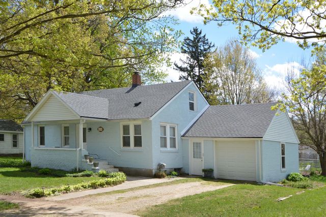 220 E James Street, Lawrence Twp, MI 49064