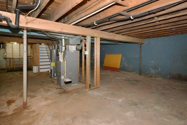 220 E James Street, Lawrence Twp, MI 49064
