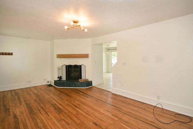 220 E James Street, Lawrence Twp, MI 49064