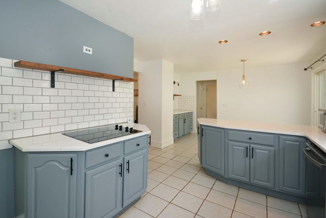 220 E James Street, Lawrence Twp, MI 49064