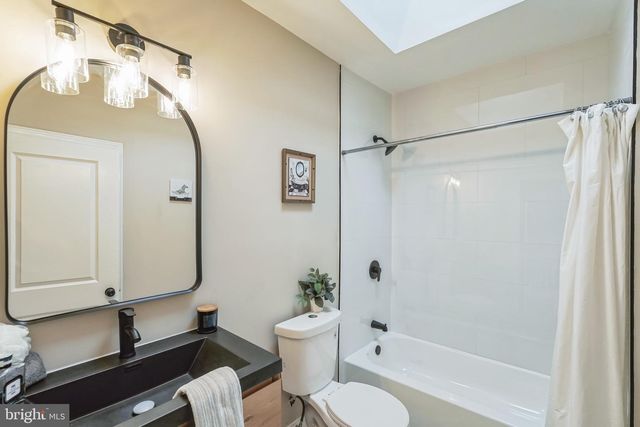 1915 W AIRDRIE ST, Philadelphia, PA 19140