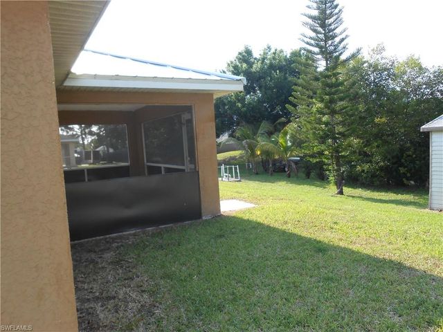 1221 Belair ST E, Lehigh Acres, FL 33974