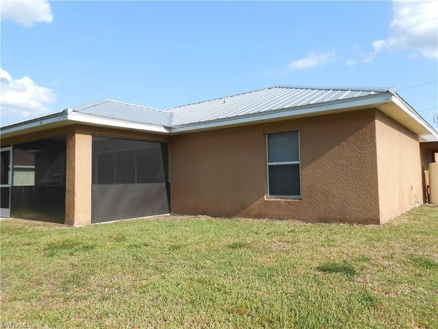 1221 Belair ST E, Lehigh Acres, FL 33974