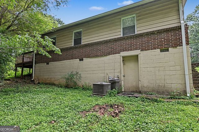 1868 Robinhill Court, Tucker, GA 30084