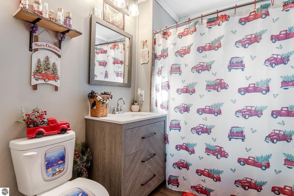 Image 14 of property listing at 403 Erie Street, Grayling, MI 49738