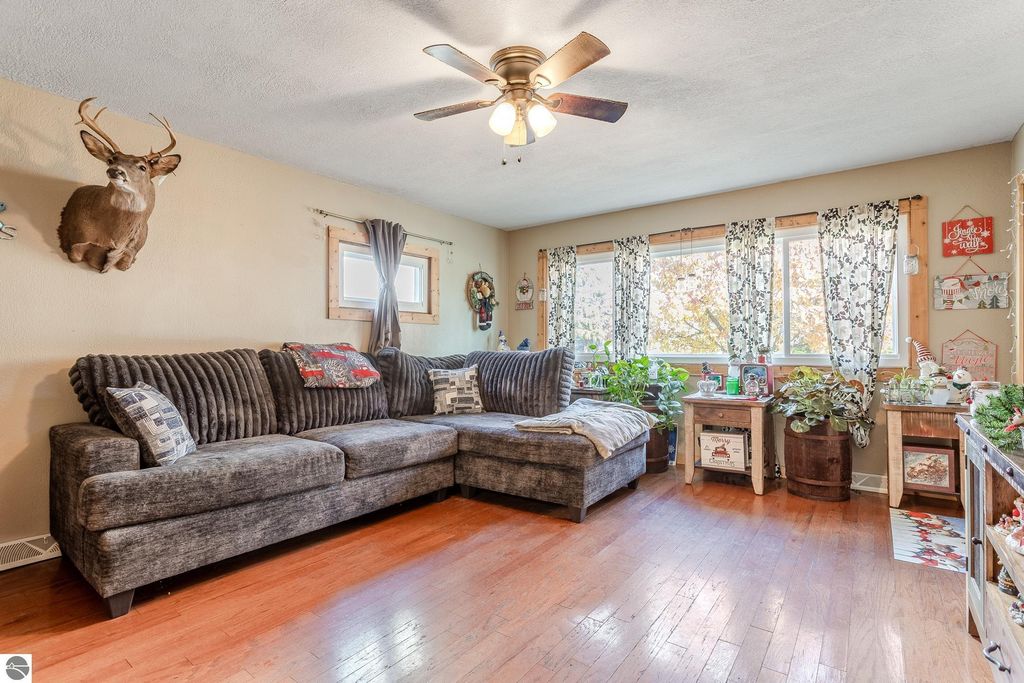 Image 5 of property listing at 403 Erie Street, Grayling, MI 49738