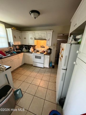 618 N 11th Street, Wilmington, NC 28401