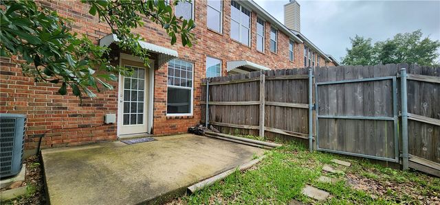 4307 Spring Hill Drive, College Station, TX 77845
