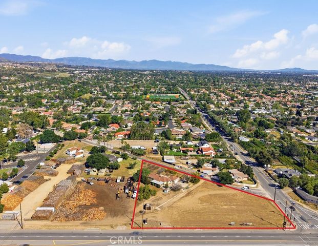 10721 Andora, Chatsworth, CA 91311