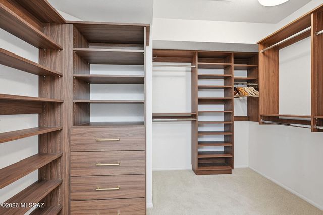 13924 N Green Tree Drive, Oro Valley, AZ 85755