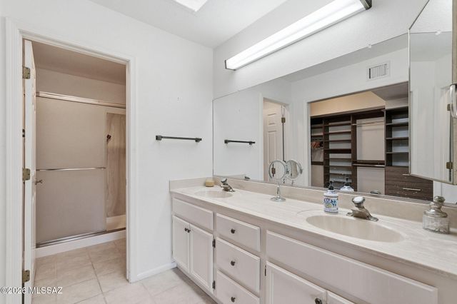 13924 N Green Tree Drive, Oro Valley, AZ 85755