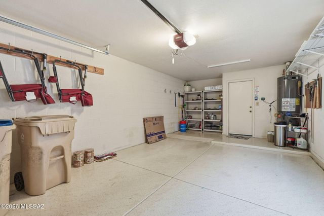 13924 N Green Tree Drive, Oro Valley, AZ 85755