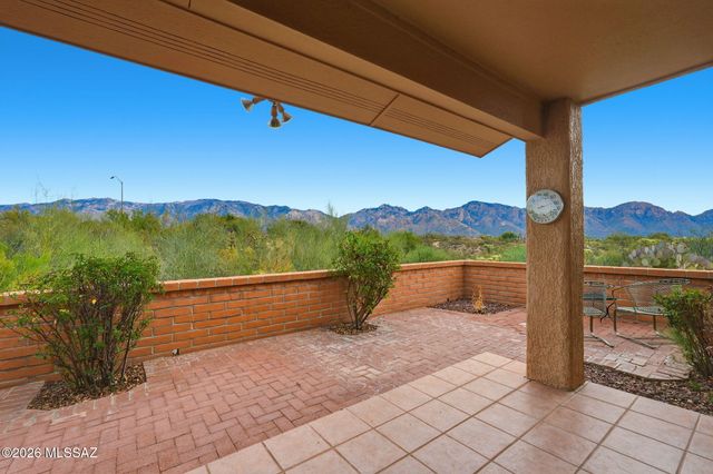 13924 N Green Tree Drive, Oro Valley, AZ 85755