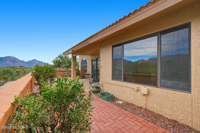 13924 N Green Tree Drive, Oro Valley, AZ 85755