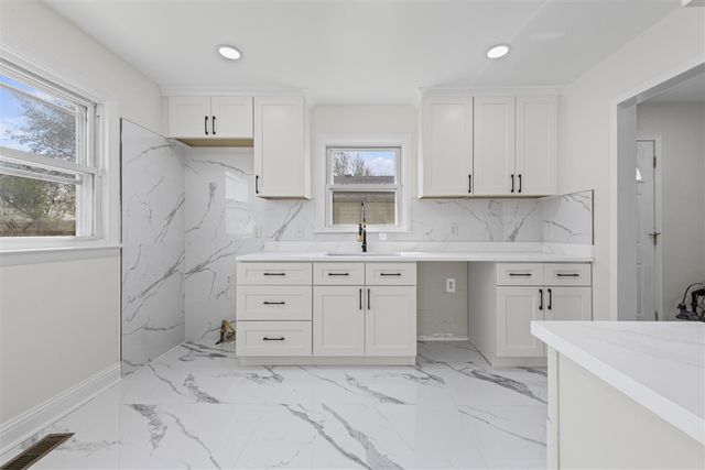 6180 Cordell Street, Romulus, MI 48174