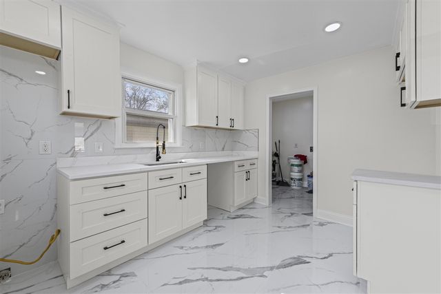 6180 Cordell Street, Romulus, MI 48174