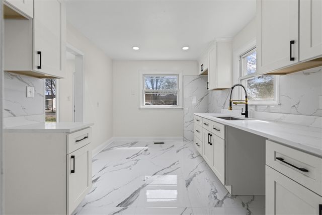 6180 Cordell Street, Romulus, MI 48174