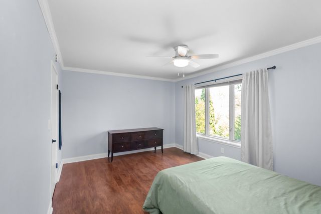 744 Peninsula Court, Ann Arbor, MI 48105