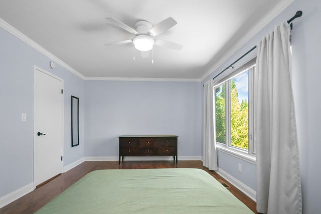 744 Peninsula Court, Ann Arbor, MI 48105