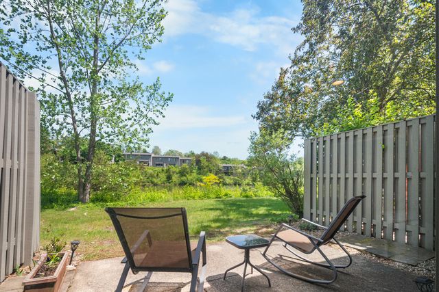 744 Peninsula Court, Ann Arbor, MI 48105