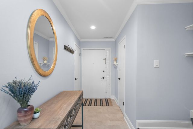 744 Peninsula Court, Ann Arbor, MI 48105