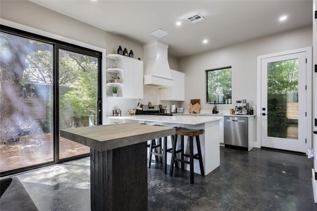 706 Valdez ST 2, Austin, TX 78741