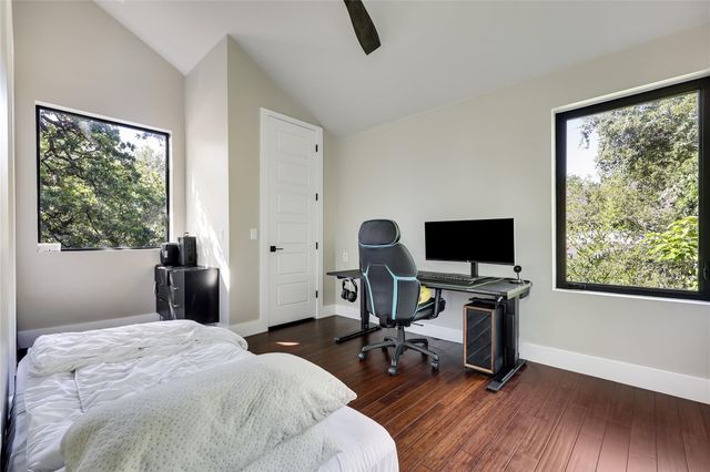 706 Valdez ST 2, Austin, TX 78741