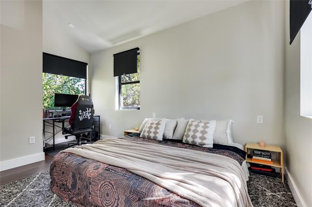 706 Valdez ST 2, Austin, TX 78741