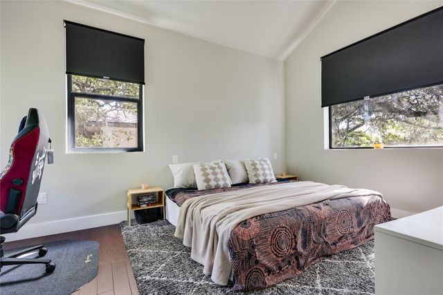 706 Valdez ST 2, Austin, TX 78741