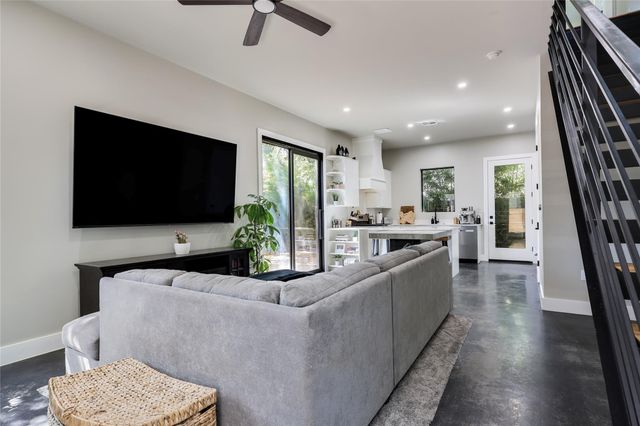706 Valdez ST 2, Austin, TX 78741