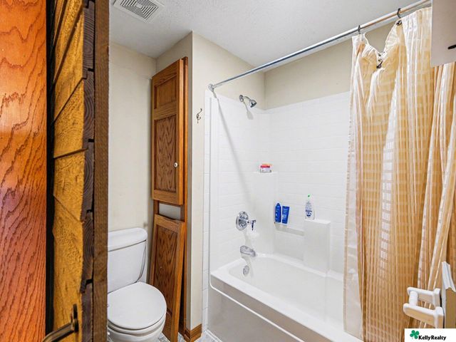 15024 Spaulding Street, Omaha, NE 68116