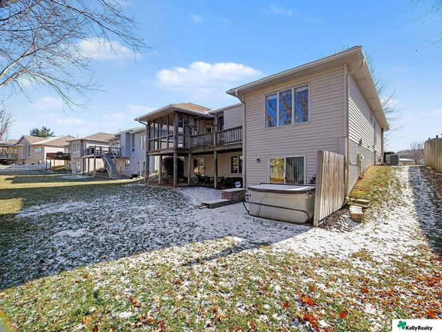 15024 Spaulding Street, Omaha, NE 68116