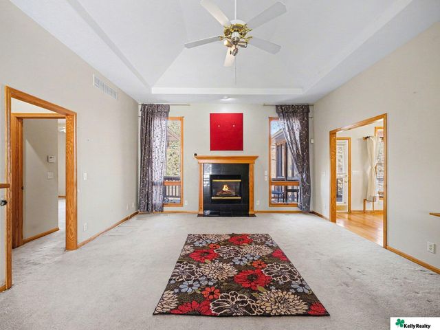 15024 Spaulding Street, Omaha, NE 68116