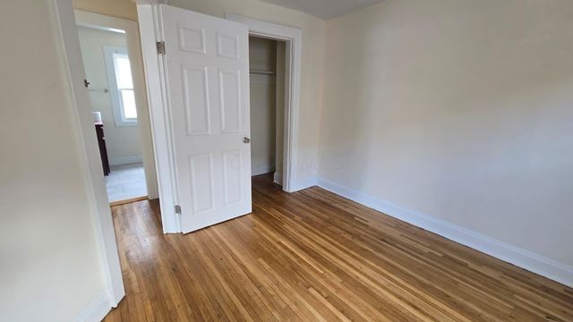 1156 S Champion Avenue, Columbus, OH 43206