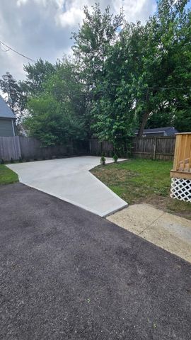 1156 S Champion Avenue, Columbus, OH 43206