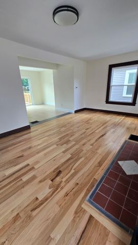 1156 S Champion Avenue, Columbus, OH 43206