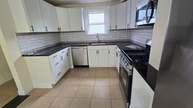 1156 S Champion Avenue, Columbus, OH 43206