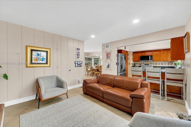 3013 Willow Ln 260, Hollywood, FL 33021