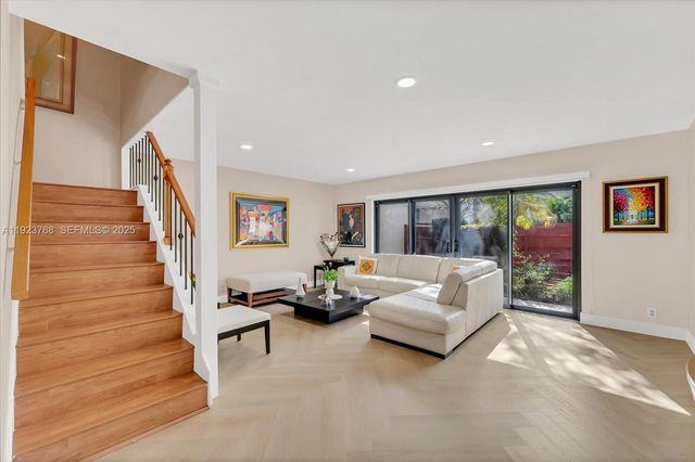 3013 Willow Ln 260, Hollywood, FL 33021